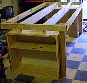 06-frame-and-legs-completed.jpg (40078 bytes)
